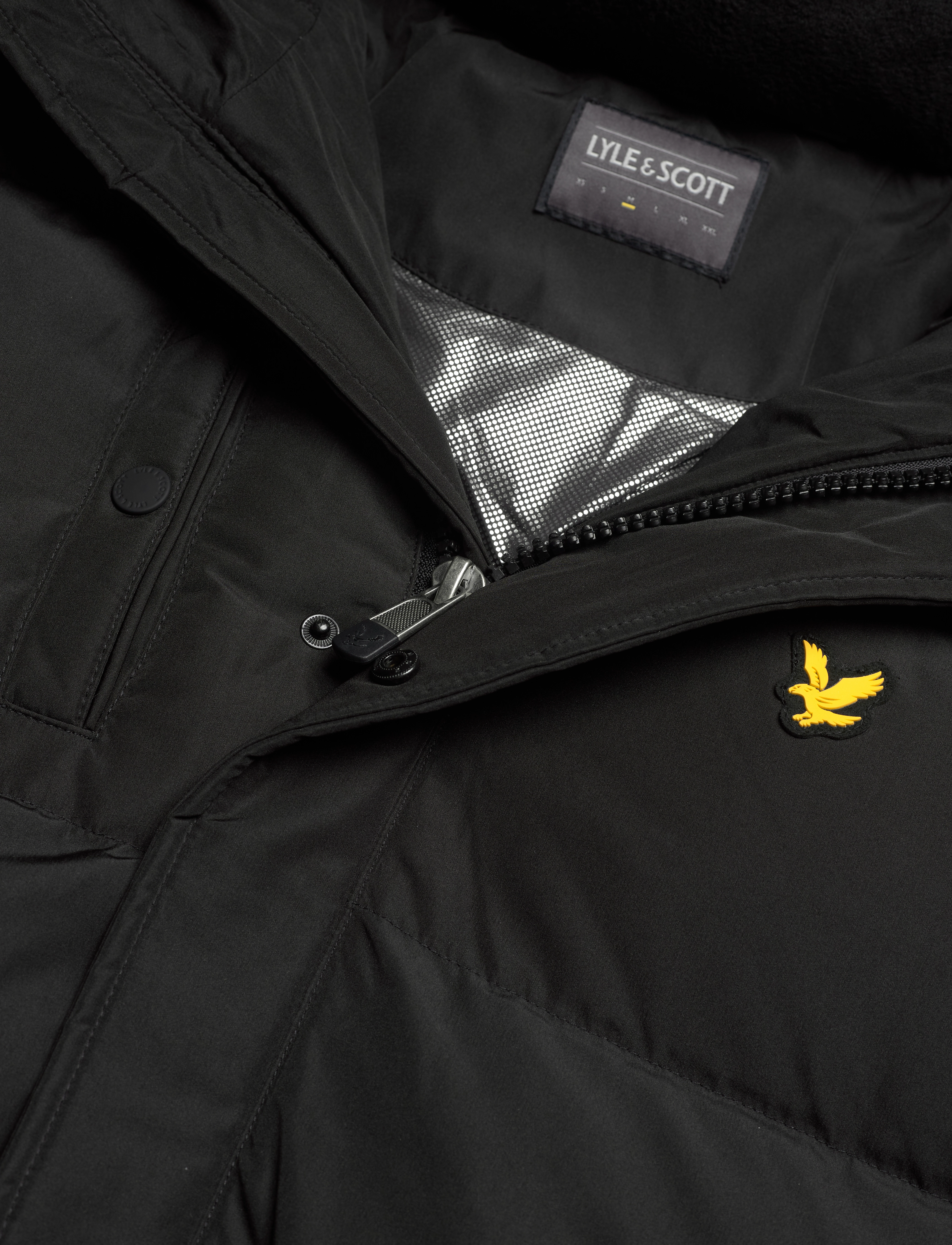 Lyle & Scott Sport - Deep Winter Puffer Jacket - jet black - 4