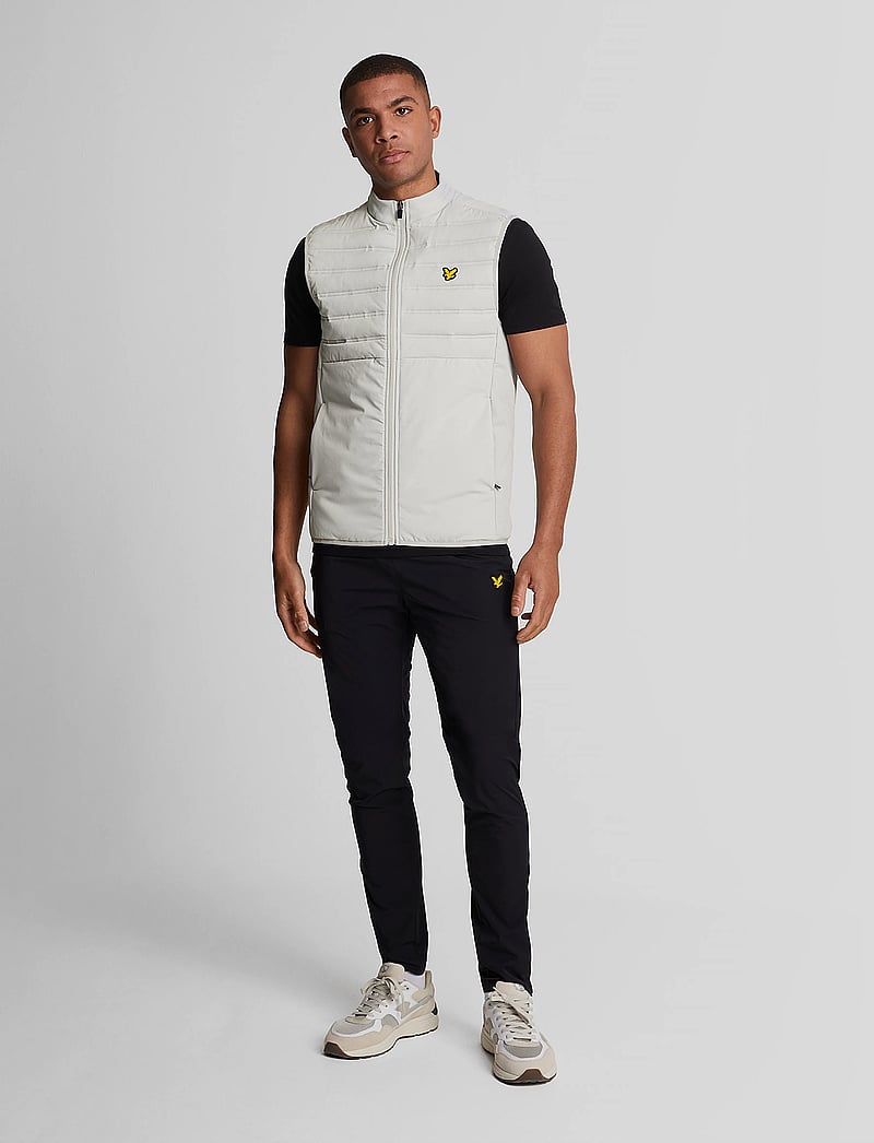 Lyle & Scott Sport - Hybrid Double Baffle Gilet - kamizelki - z04 pebble - 4
