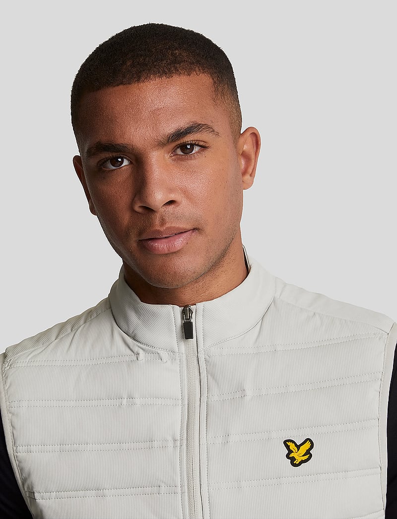 Lyle & Scott Sport - Hybrid Double Baffle Gilet - kamizelki - z04 pebble - 5