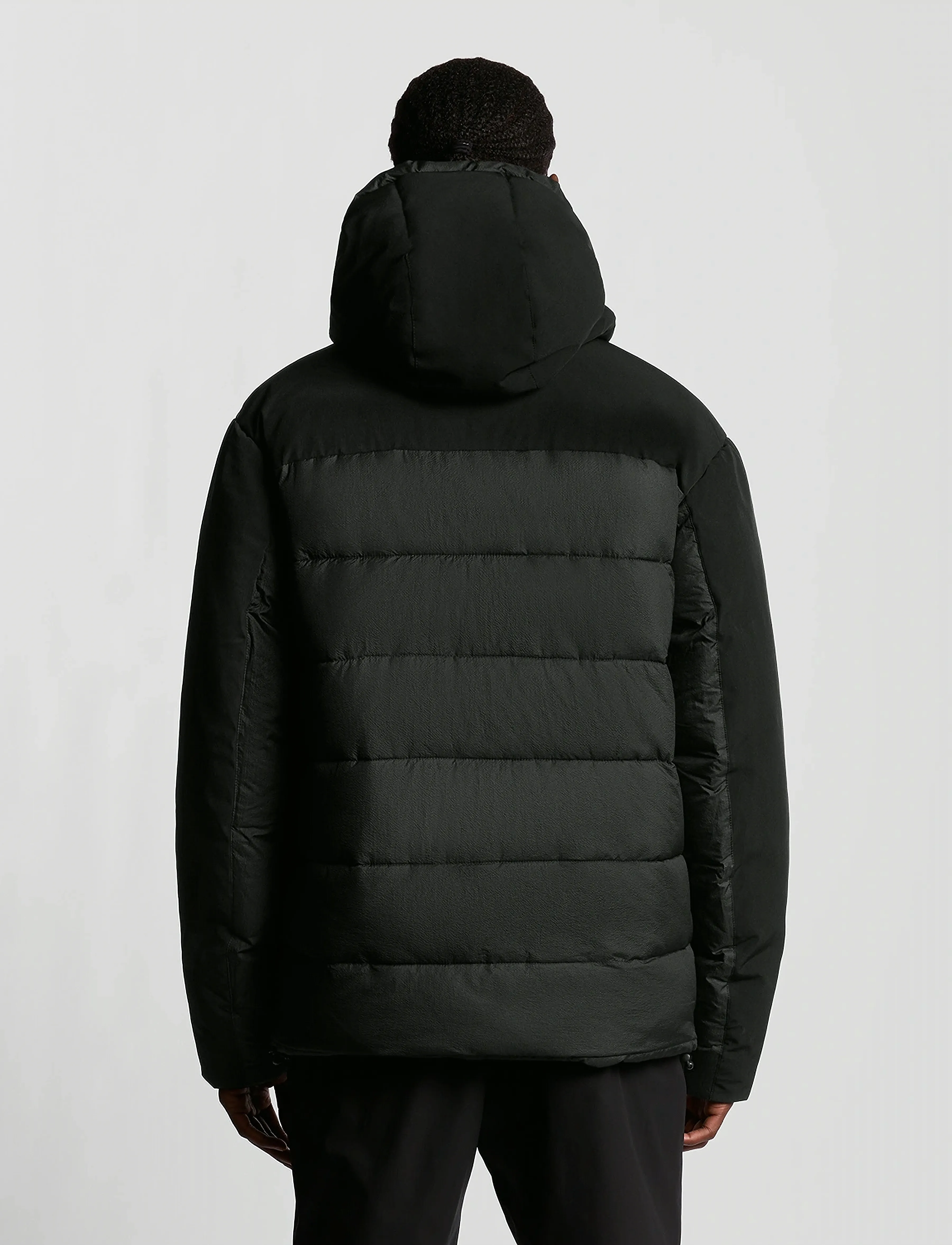 Lyle & Scott Sport - Wadded Hybrid Jacket - hybrid jackets  - z865 jet black - 3