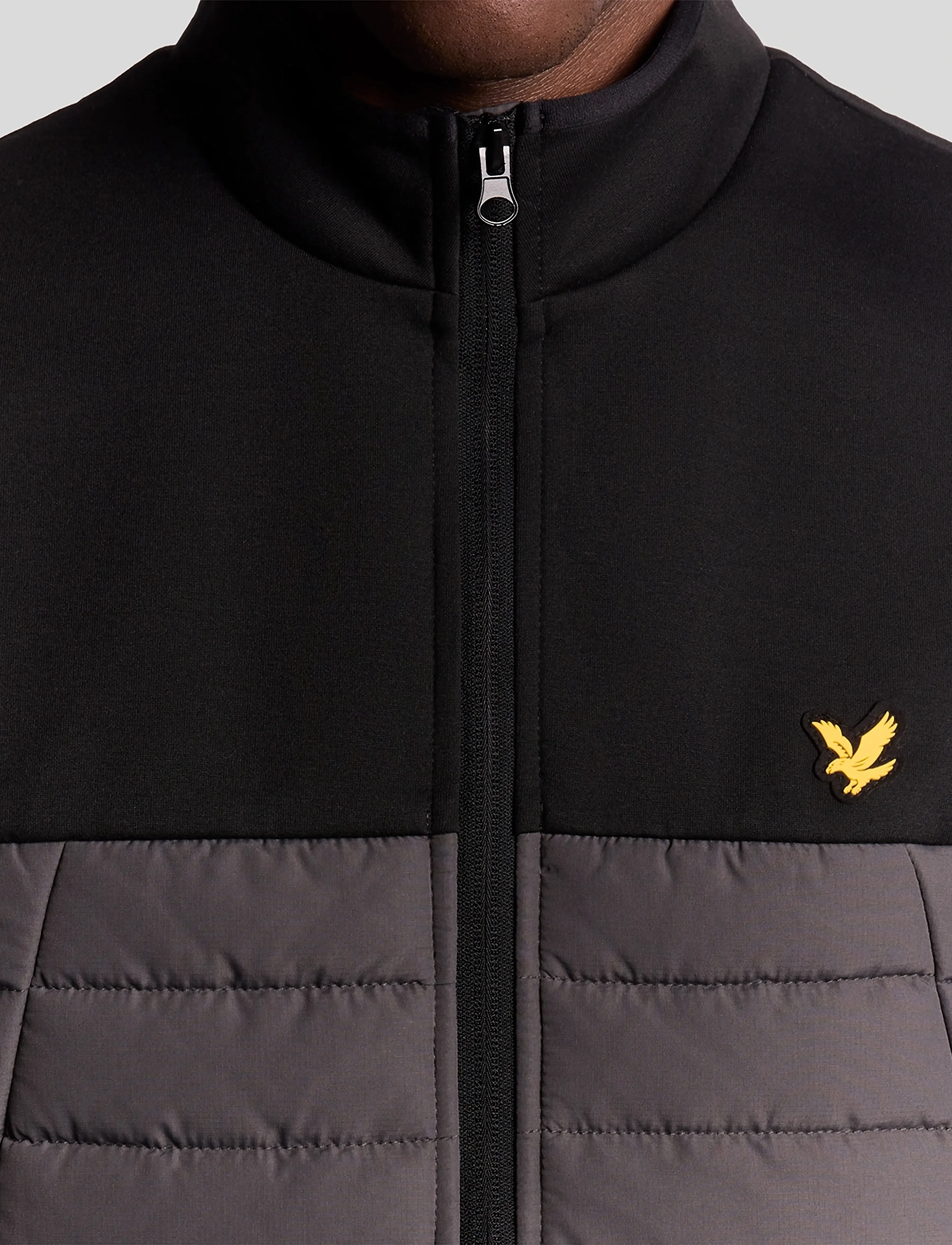 Lyle & Scott Sport - Sports Fleece Hybrid Gilet - gilets sans manches - x617 jet black/ granite - 4