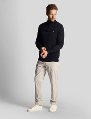 Lyle & Scott Sport - Golf V Neck Pullover - basic knitwear - dark navy - 4