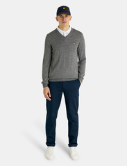 Lyle & Scott Sport - Golf V Neck Pullover - sweatshirts - mid grey marl - 3