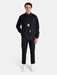 Lyle & Scott Sport - Square Knit Polo - sweatshirts - z271 dark navy - 3