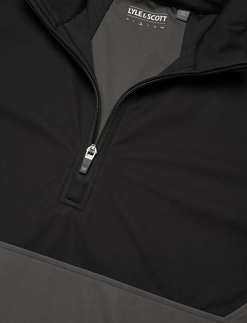 Lyle & Scott Sport - Golf Windjammer Shirt - toppar & t-shirts - x617 jet black/ granite - 2