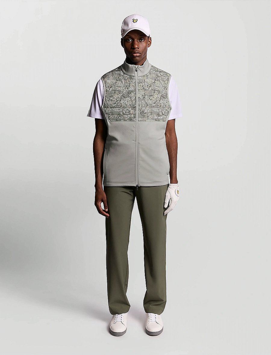Lyle & Scott Sport - Golf Printed Windjammer Full Zip Vest - outdoor - x917 true iron - 4