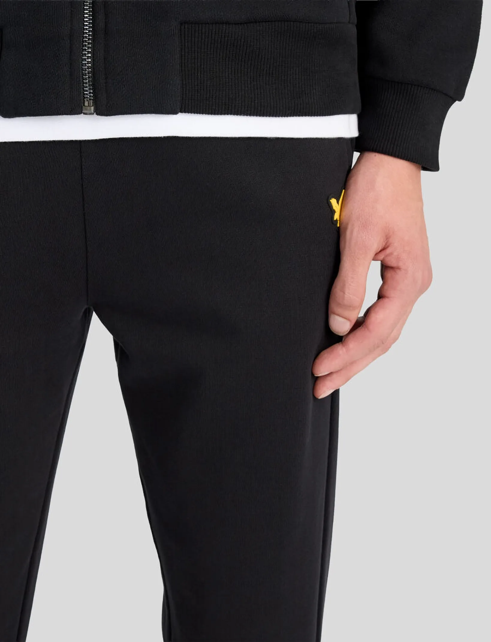 Lyle & Scott Sport - Sports Loopback Joggers - hosen - jet black - 5