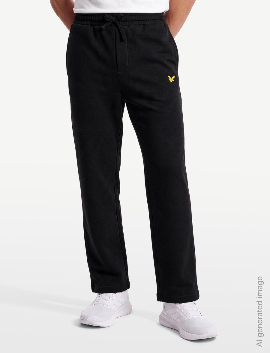 Lyle & Scott Sport - Straight Leg Sweatpants - bukser - jet black - 3