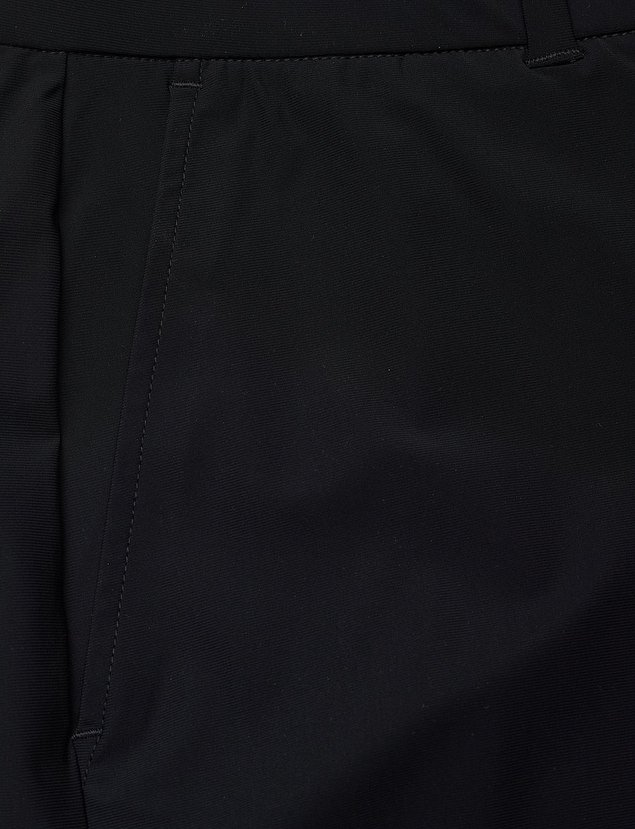 Lyle & Scott Sport - Airlight Shorts - jet black - 2