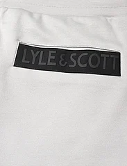 Lyle & Scott Sport - Pocket Branded Shorts - sportiska stila šorti - z04 pebble - 4