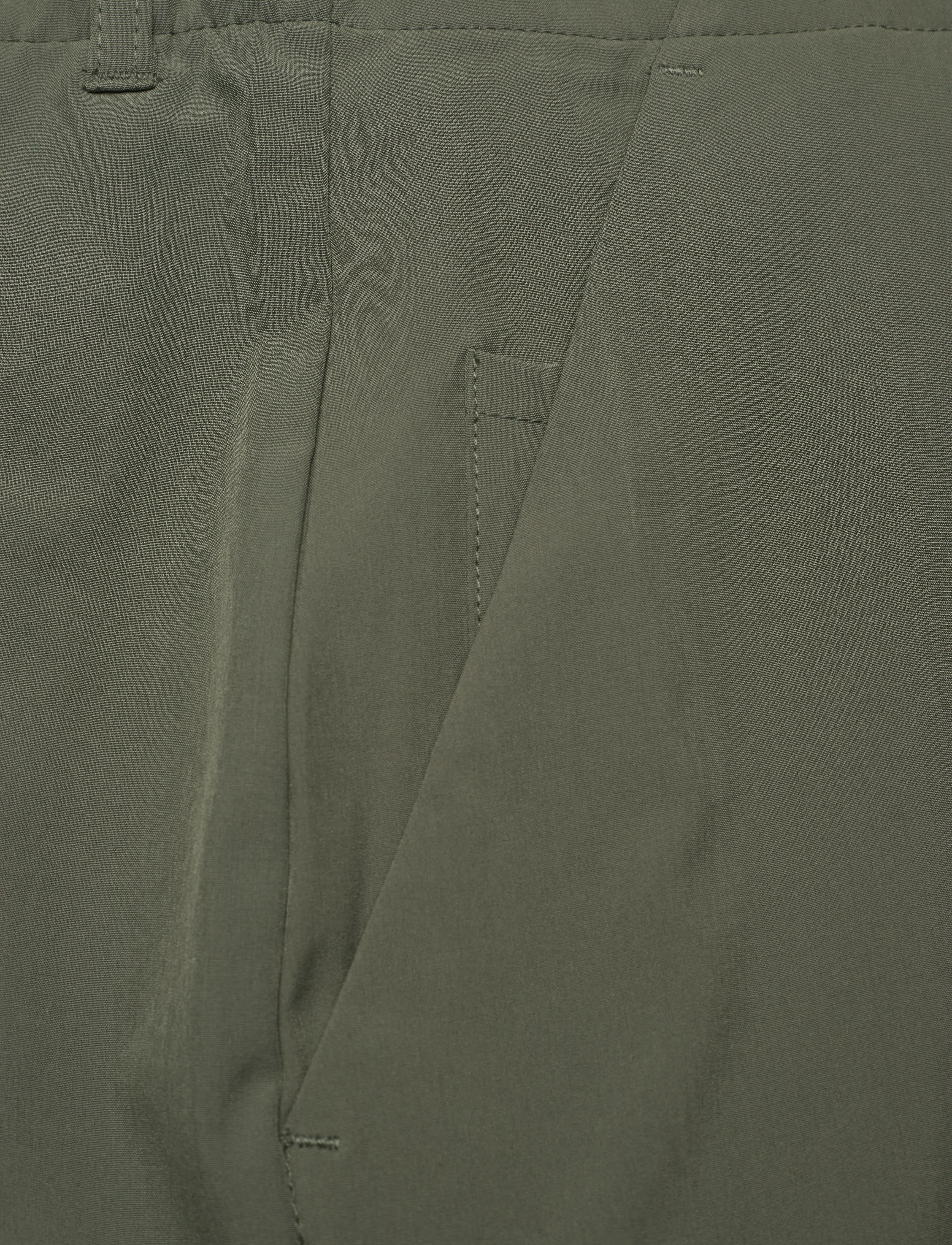 Lyle & Scott Sport - 5 Pocket Golf Shorts - x65 cactus green - 2