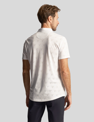 Lyle & Scott Sport - Jacquard Polo Shirt - kortærmede poloer - white - 4