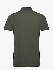 Lyle & Scott Sport - Golf Tech Polo Shirt - kortærmede poloer - cactus green - 1