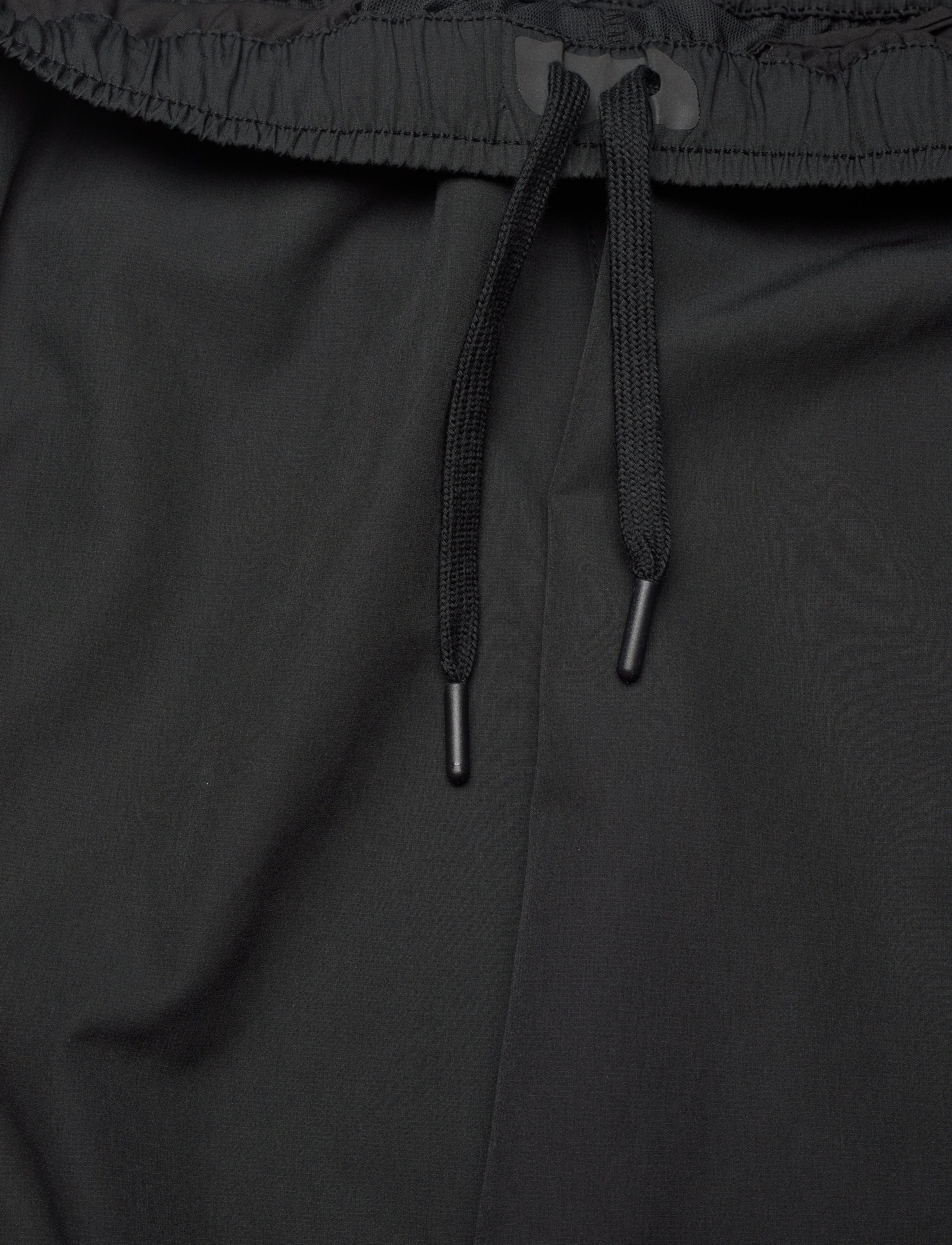 Lyle & Scott Sport - Woven Joggers - true black - 3