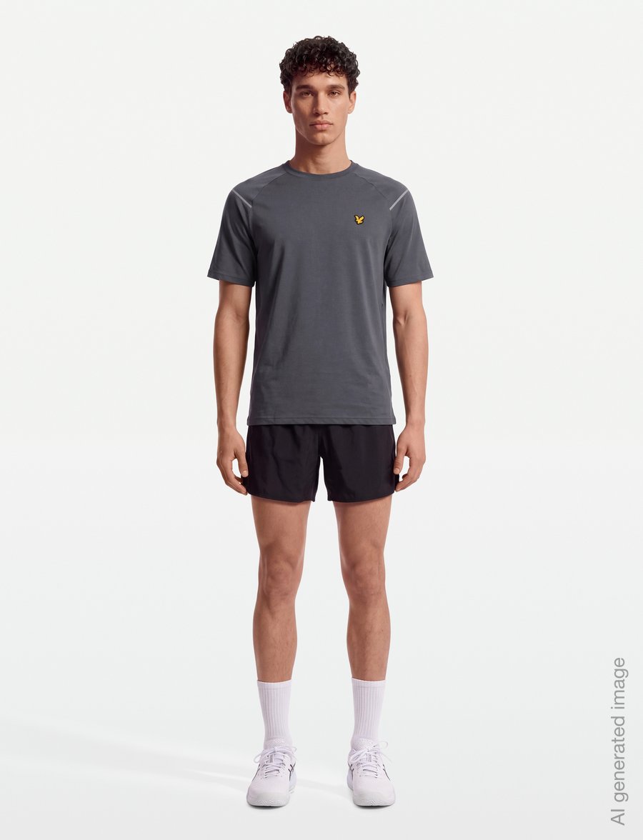 Lyle & Scott Sport - Reflective Raglan T-shirt - t-shirts - turbulence - 0