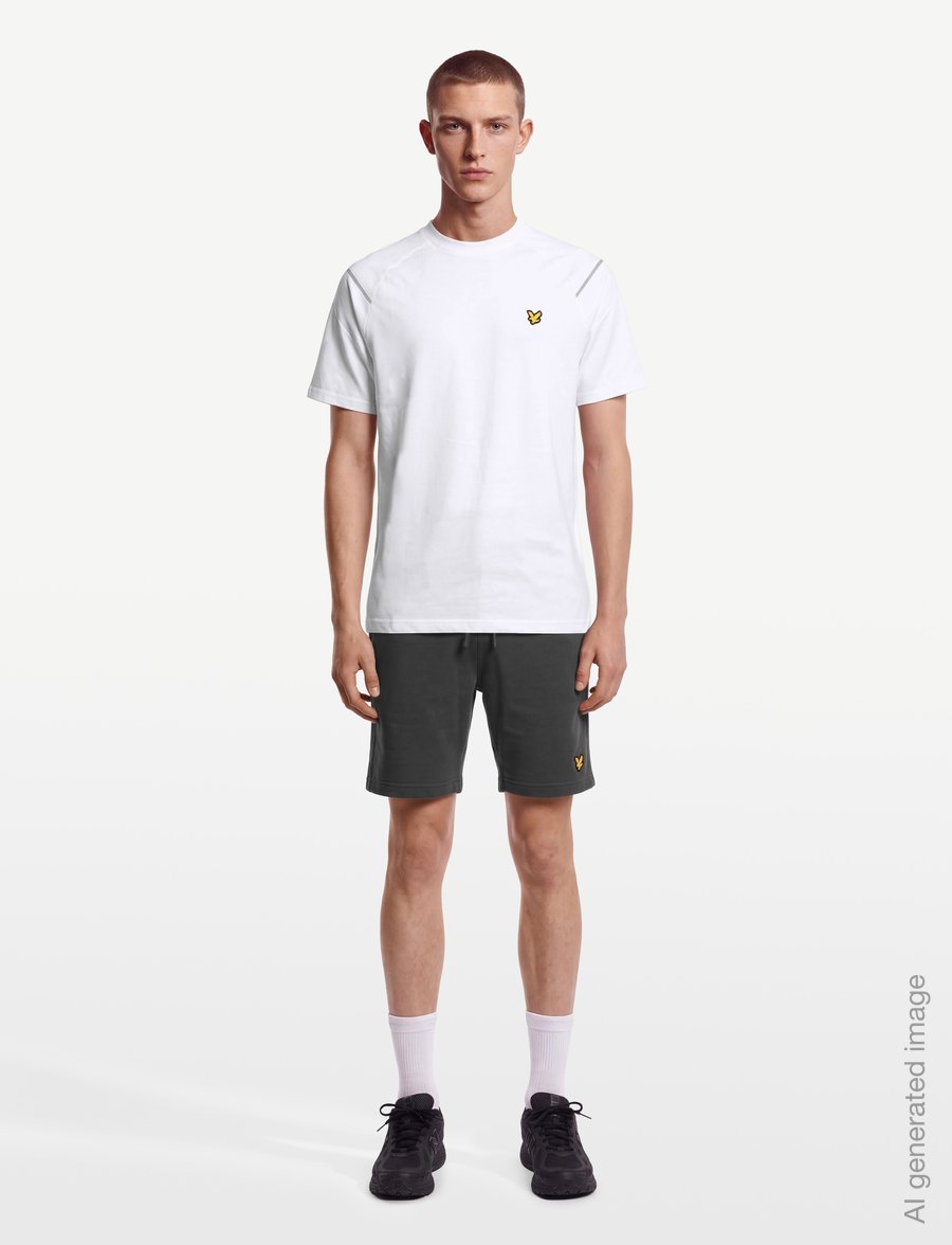 Lyle & Scott Sport - Reflective Raglan T-shirt - alussärgid ja t-särgid - white - 0