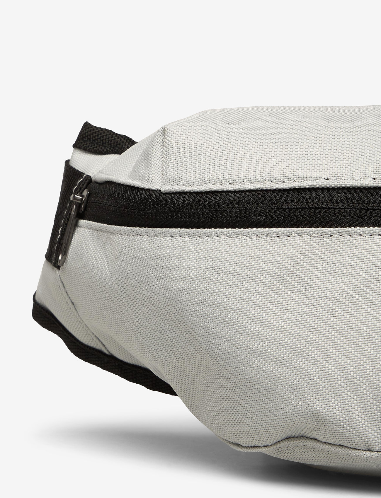 Lyle & Scott - Cross Body Sling - glacier grey - 3