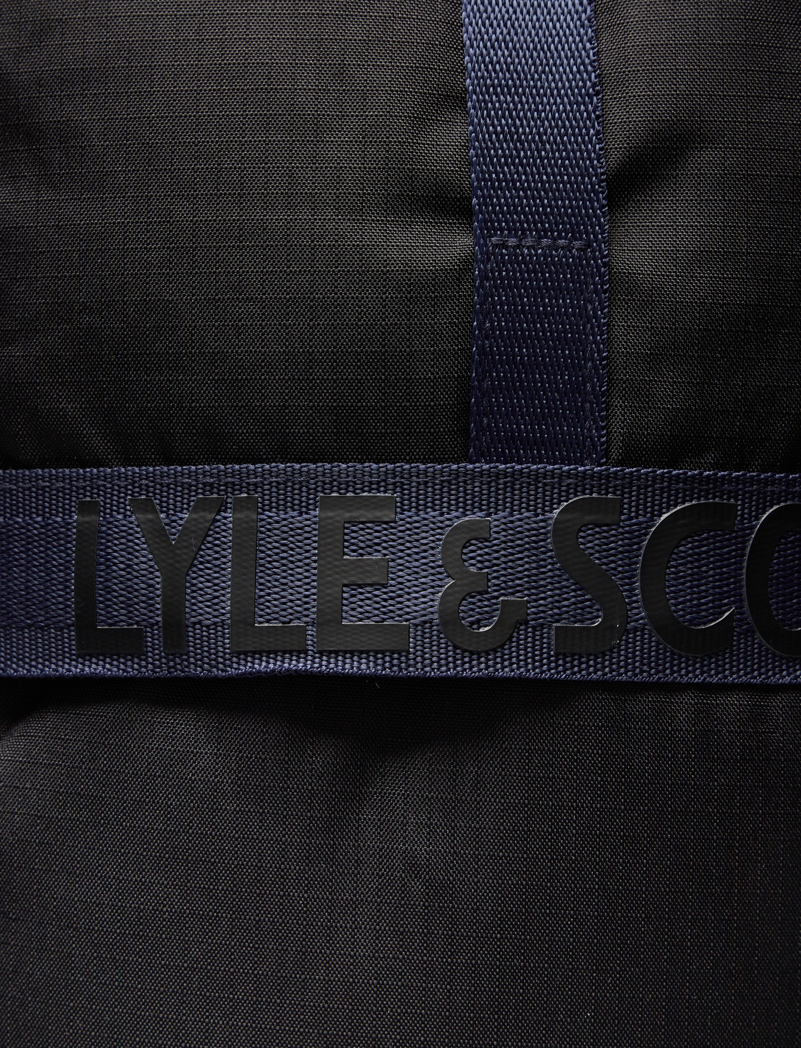 Lyle & Scott - Recycled Rolltop - 572 true black - 3