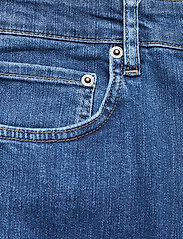 Lyle & Scott - Slim Fit Jean - slim jeans - mid wash - 2