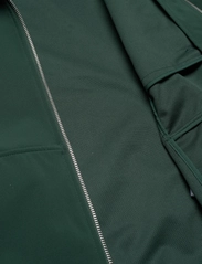 Lyle & Scott - Softshell Jacket - lentejassen - dark green - 8