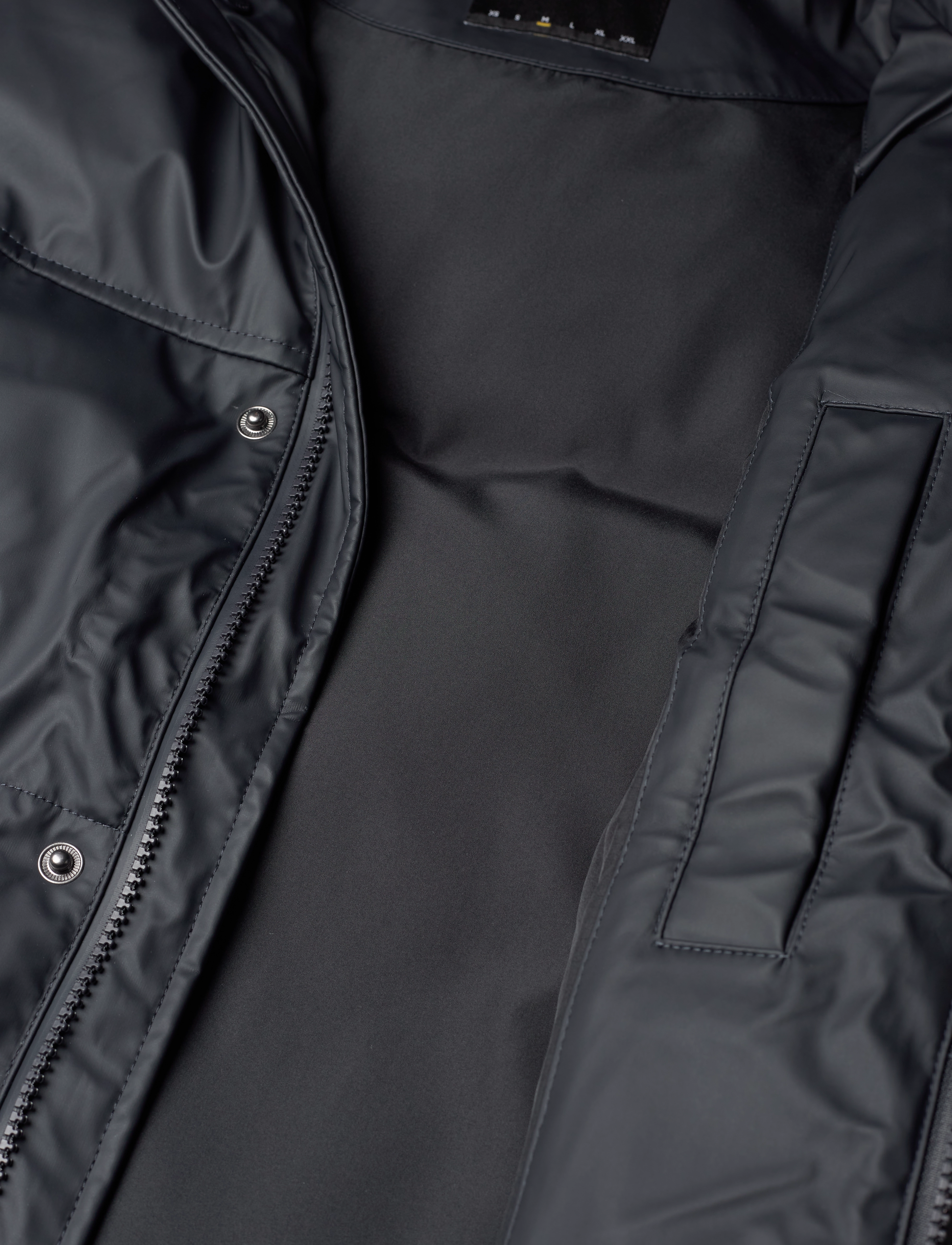 Lyle & Scott - Rubberised Wadded Gilet - dark navy - 4