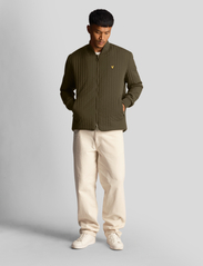 Lyle & Scott - Quilted Liner Jacket - spring jackets - w485 olive - 3