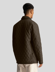 Lyle & Scott - Quilted Jacket - spring jackets - w485 olive - 4