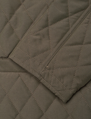 Lyle & Scott - Quilted Jacket - spring jackets - w485 olive - 7