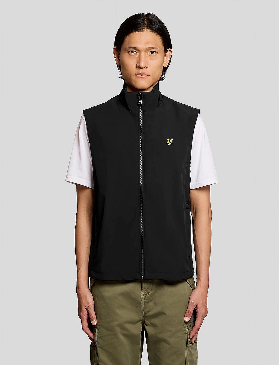 Lyle & Scott - Mesh Back Softshell Funnel Neck Gilet - outdoor - z865 jet black - 0
