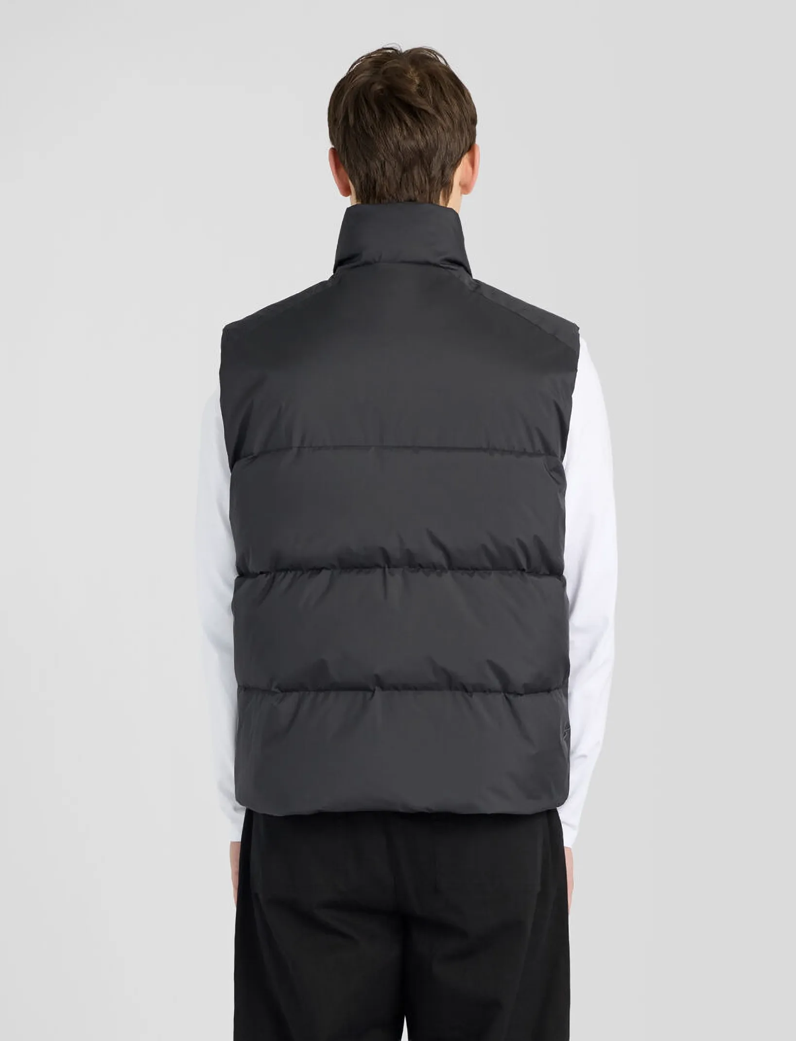 Lyle & Scott - Funnel Neck Puffer Gilet - sügisesed riided - jet black - 3