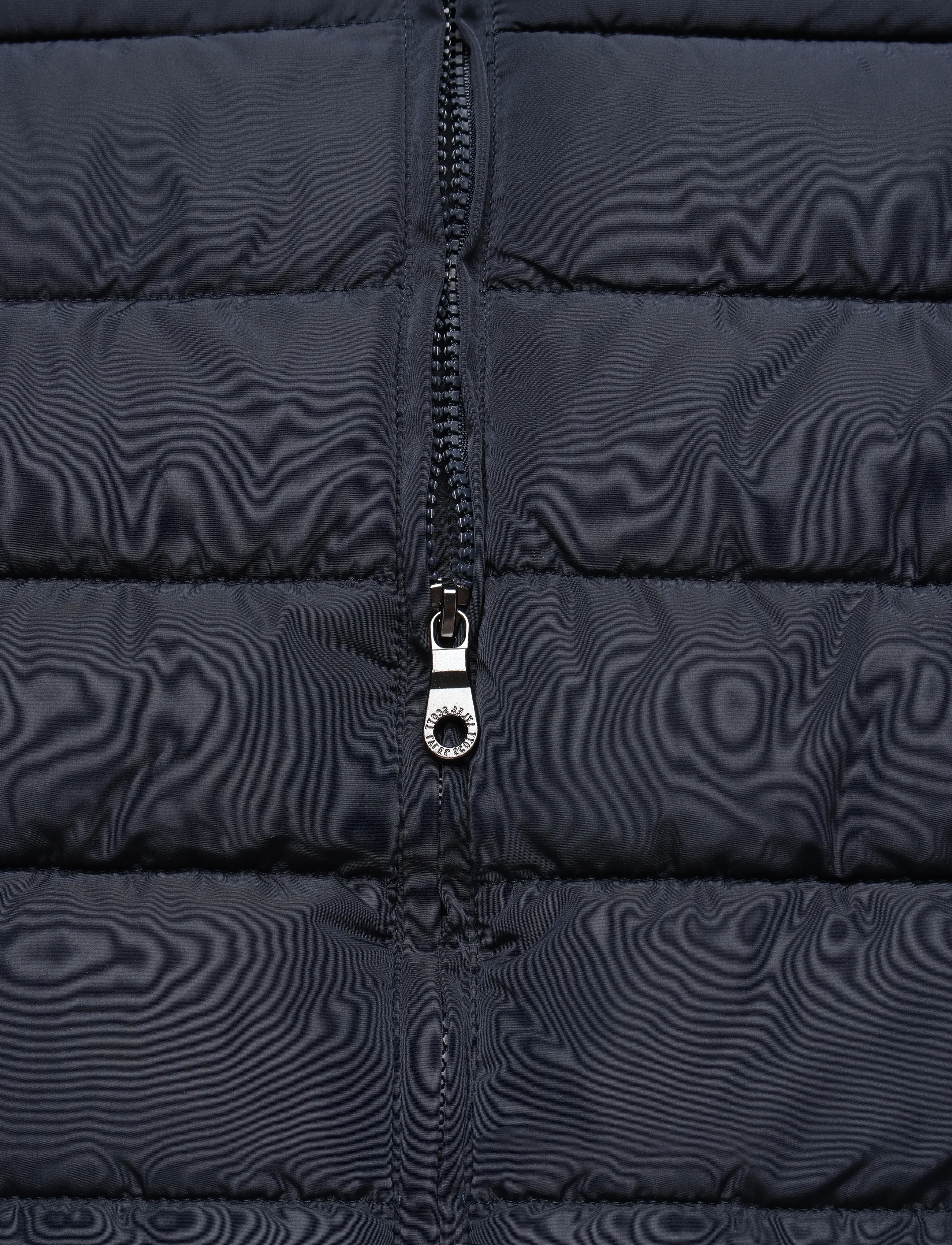 Lyle & Scott - Hooded Quilted Jacket - kevadjoped - dark navy - 3