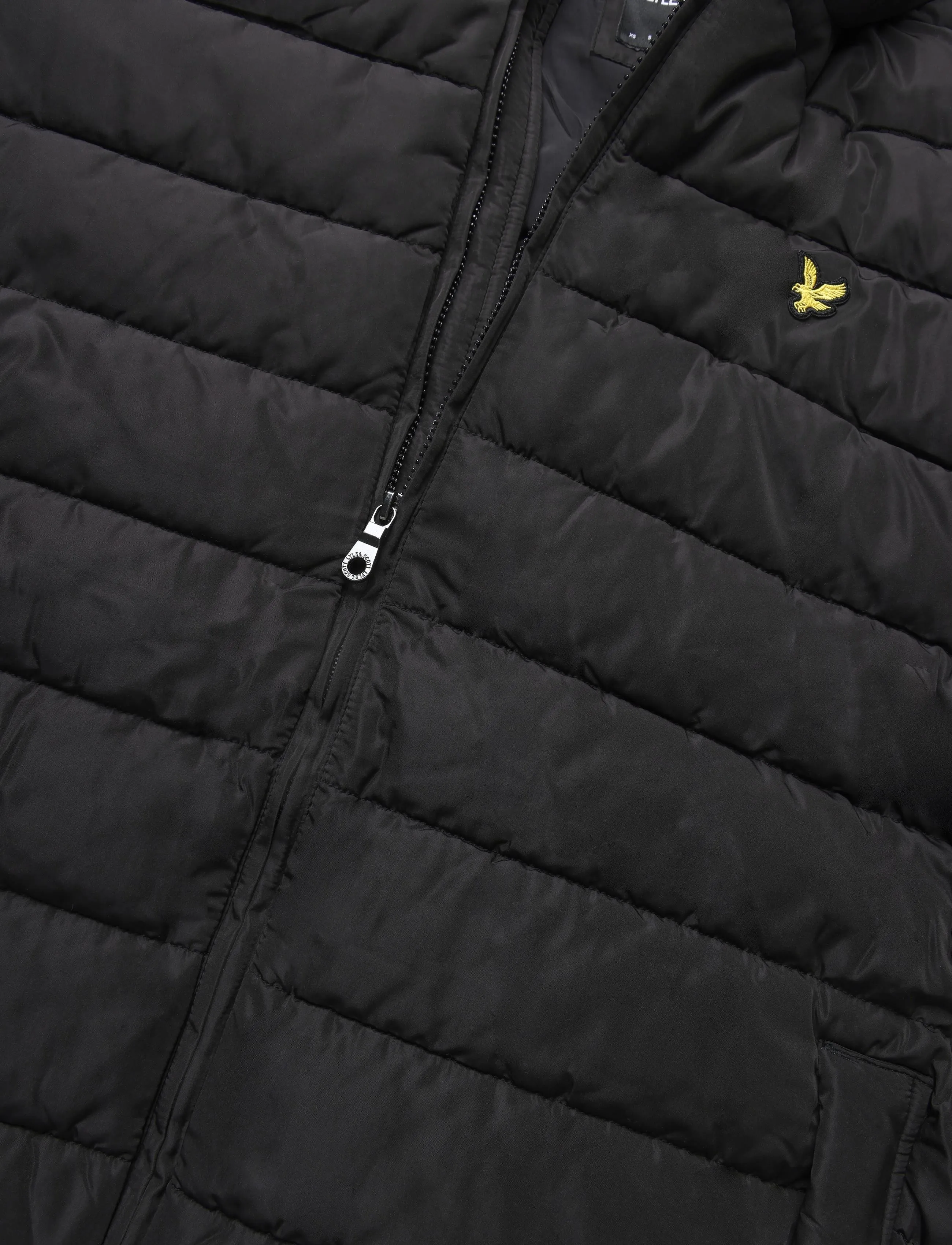 Lyle & Scott - Hooded Quilted Jacket - kevadjoped - jet black - 3