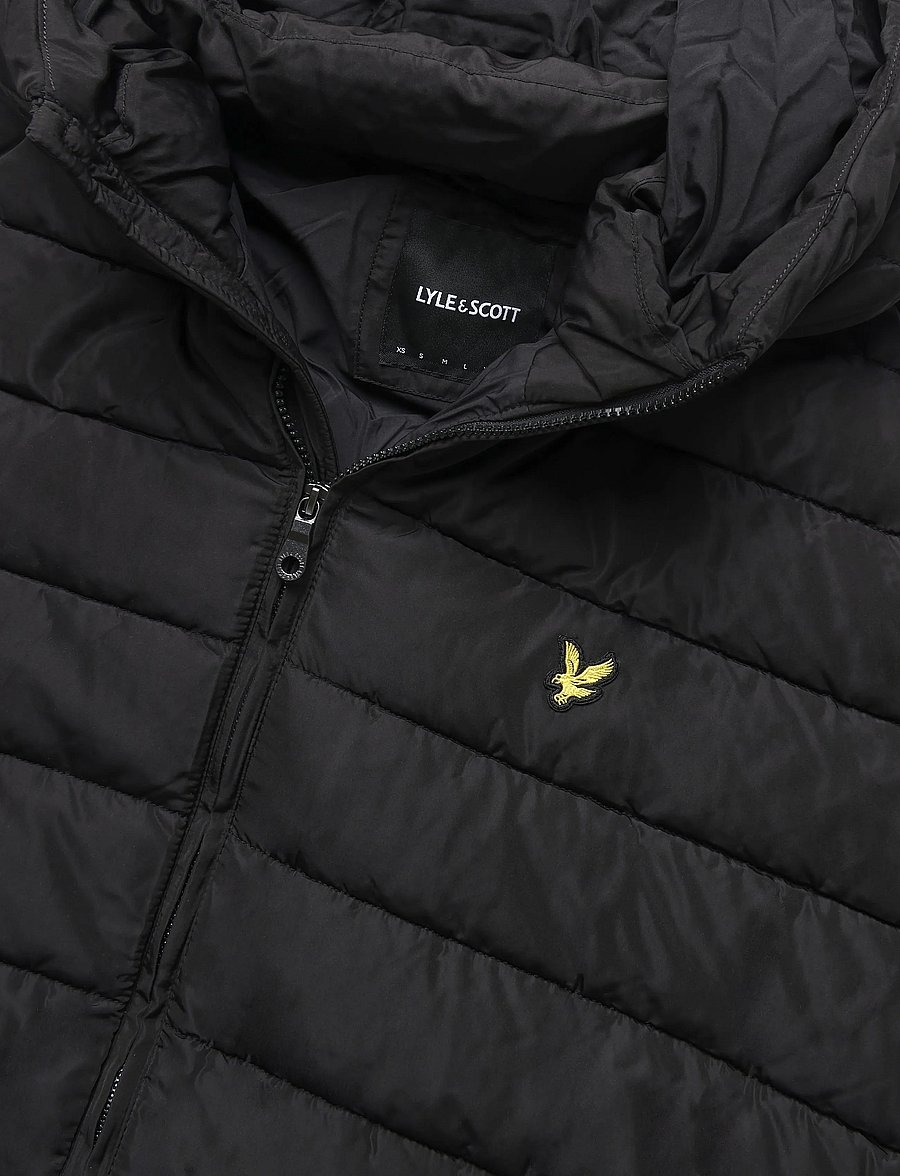 Lyle & Scott - Hooded Quilted Jacket - kevadjoped - jet black - 5