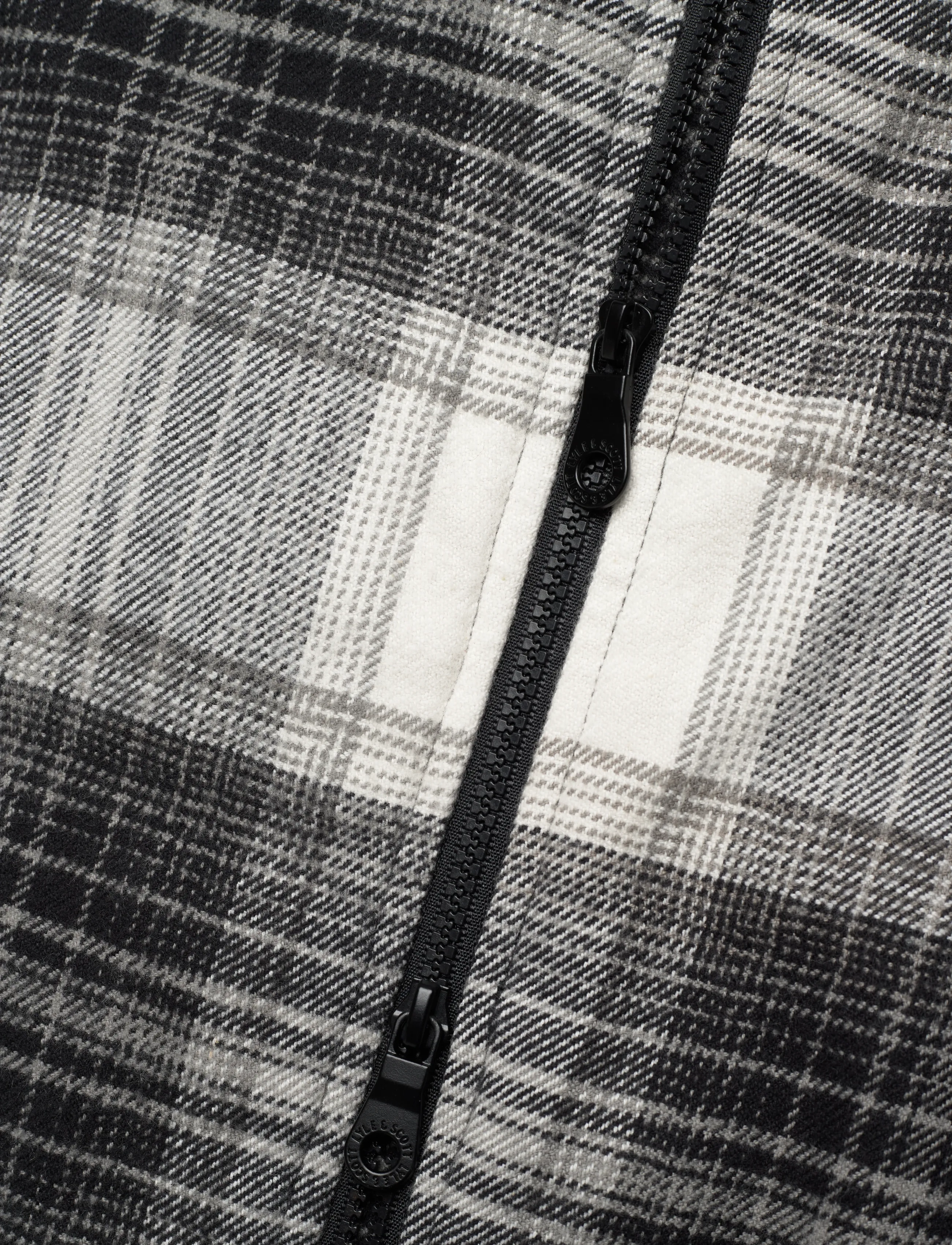 Lyle & Scott - Brushed Check Jacket - overshirts - z865 jet black - 4