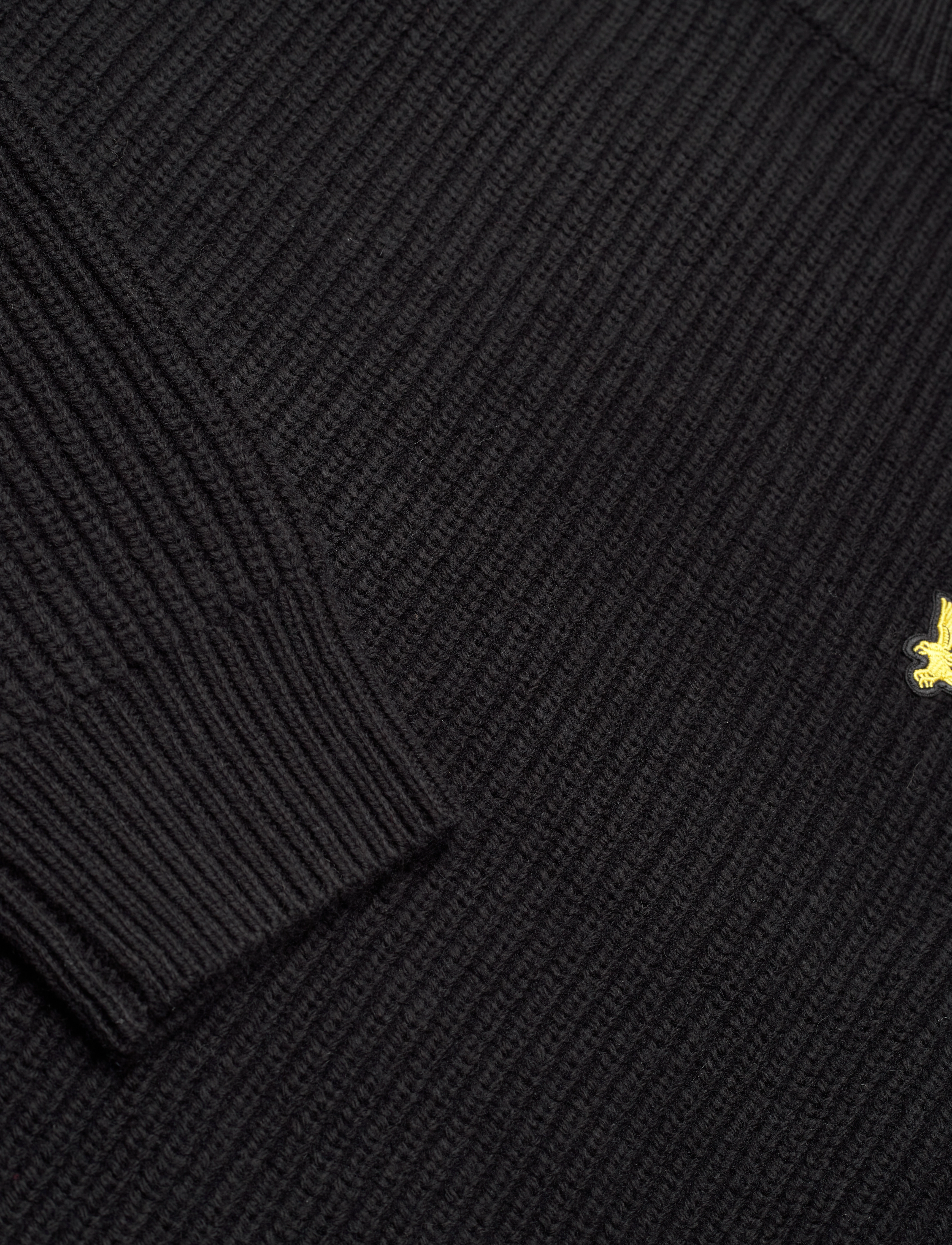 Lyle & Scott - Shaker Stitch Mock Neck Jumper - z865 jet black - 2