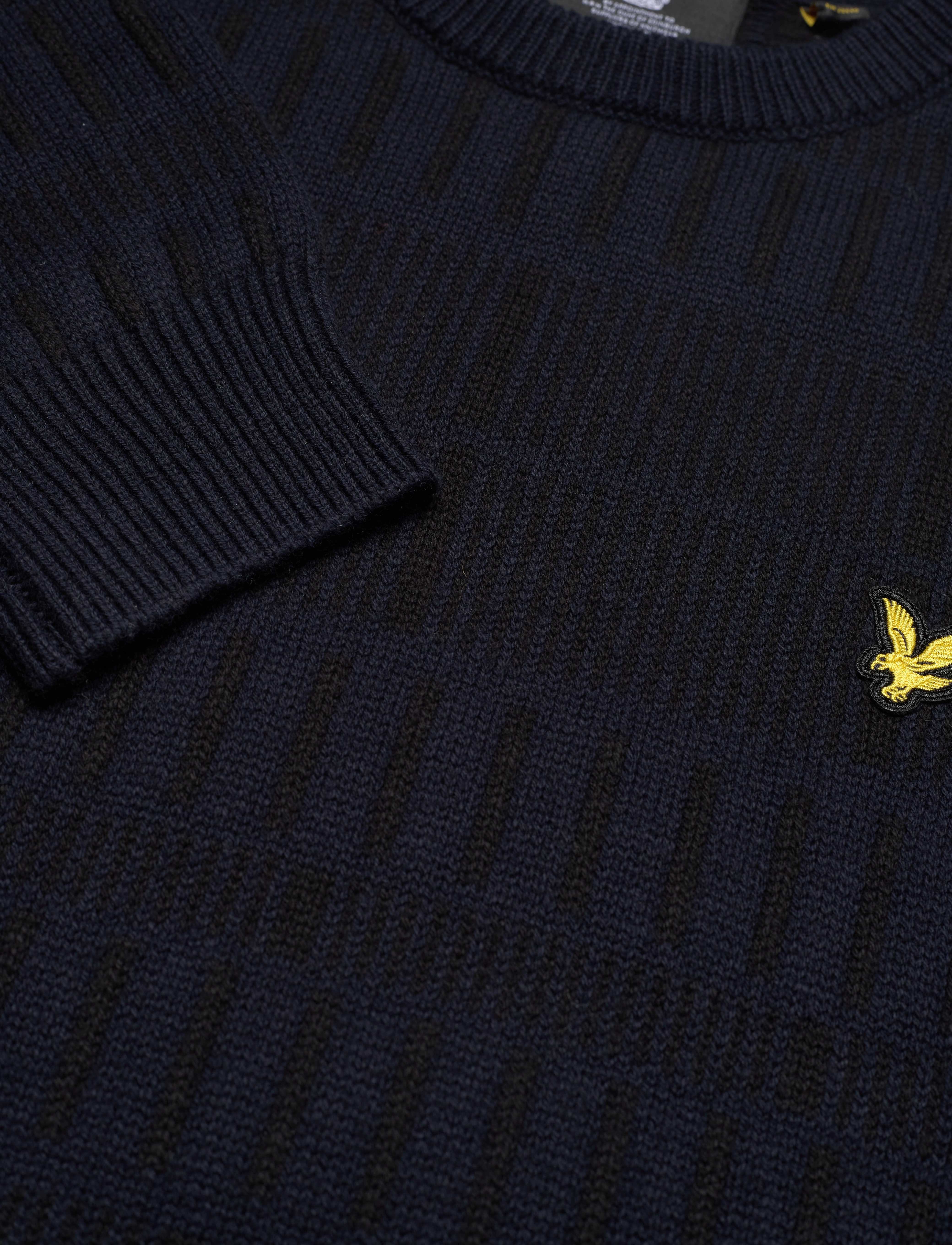 Lyle & Scott - Grid Knit Crew Neck - dark navy/jet black - 2