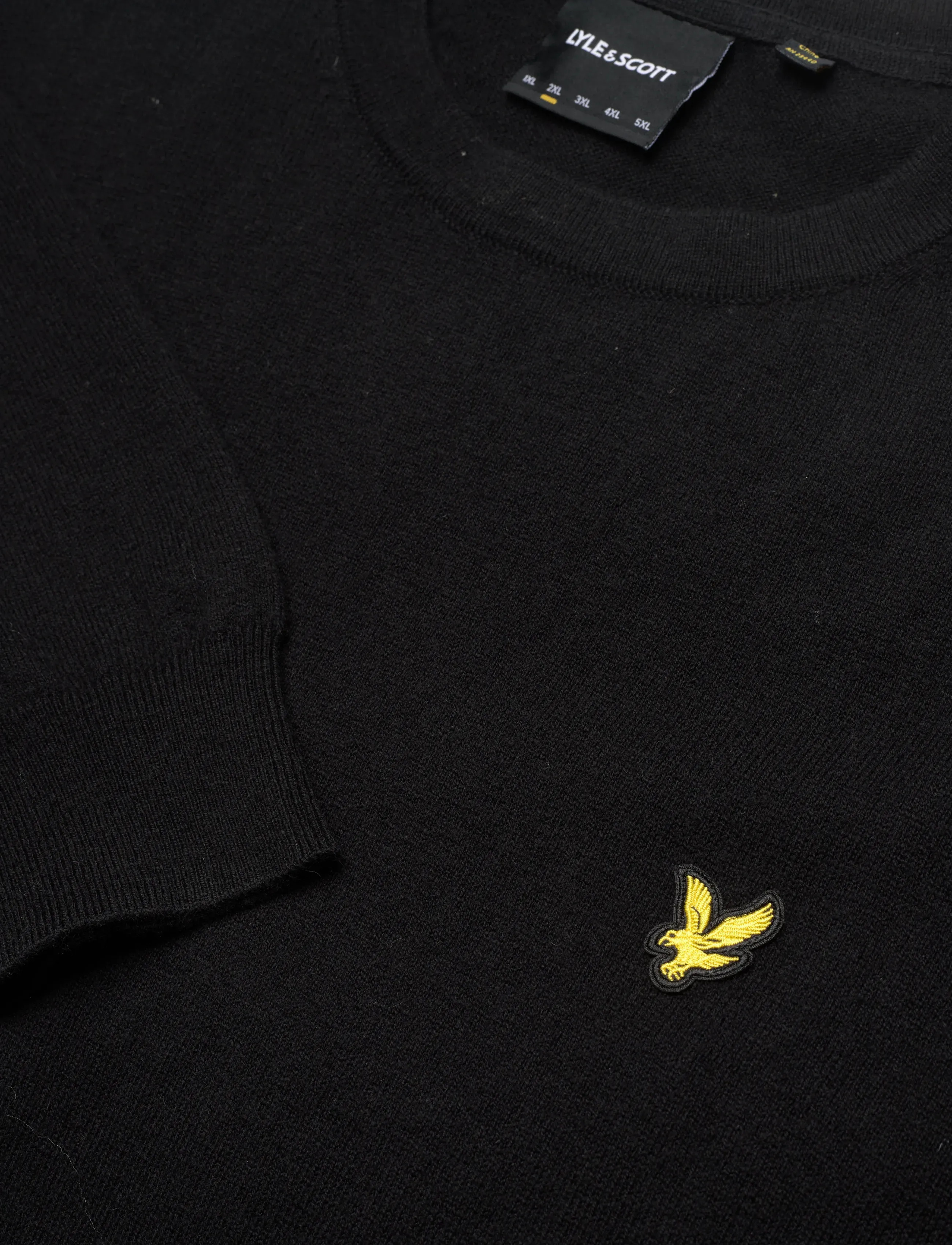 Lyle & Scott - Cotton Merino Crew Neck Jumper - z865 jet black - 5