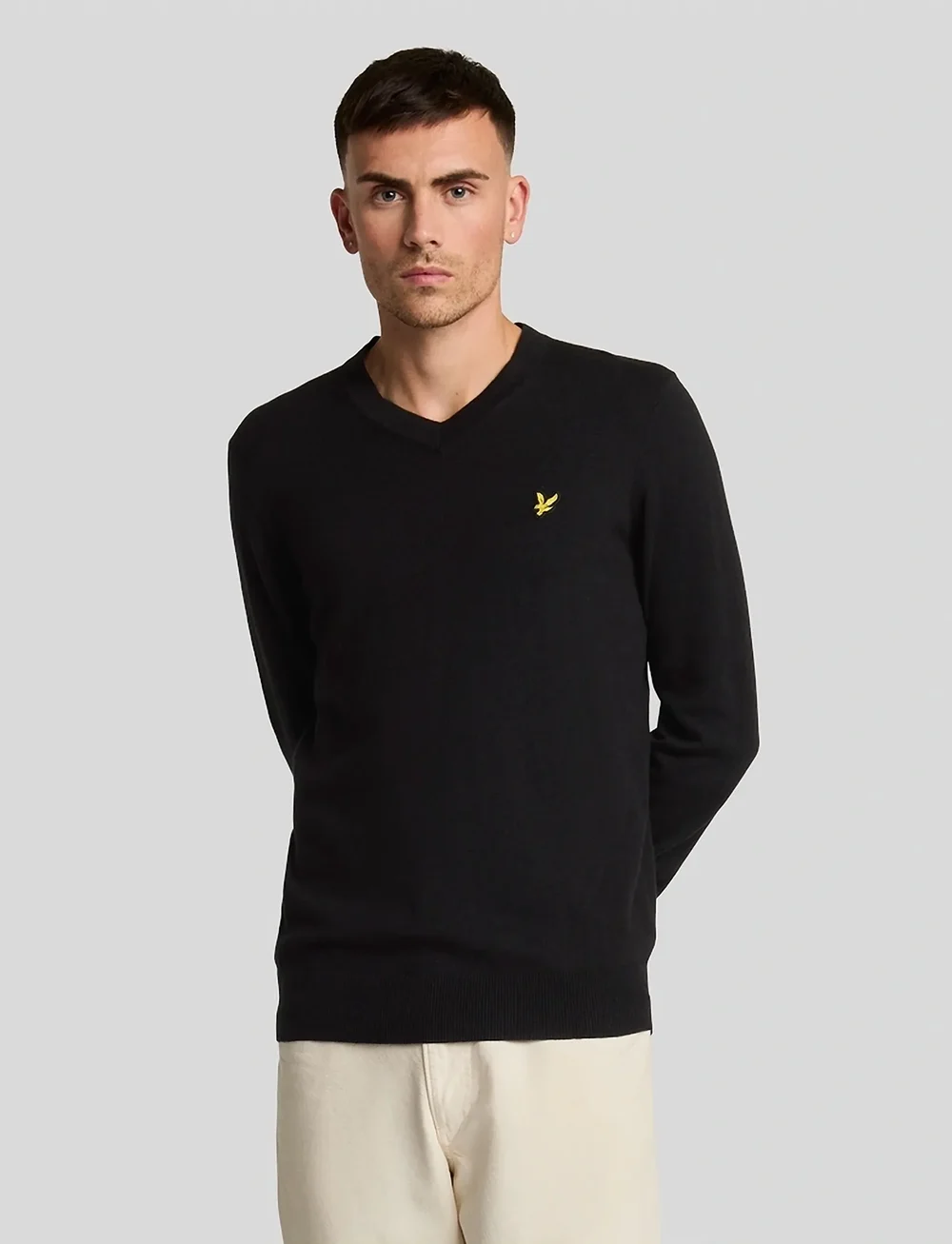 Lyle & Scott - Cotton Merino V Neck Jumper - v-ringat - jet black - 0