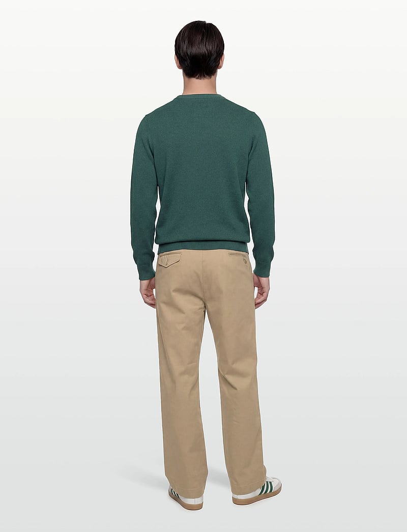 Lyle & Scott - Cotton Crew Neck Jumper - round necks - w130 everglade - 4