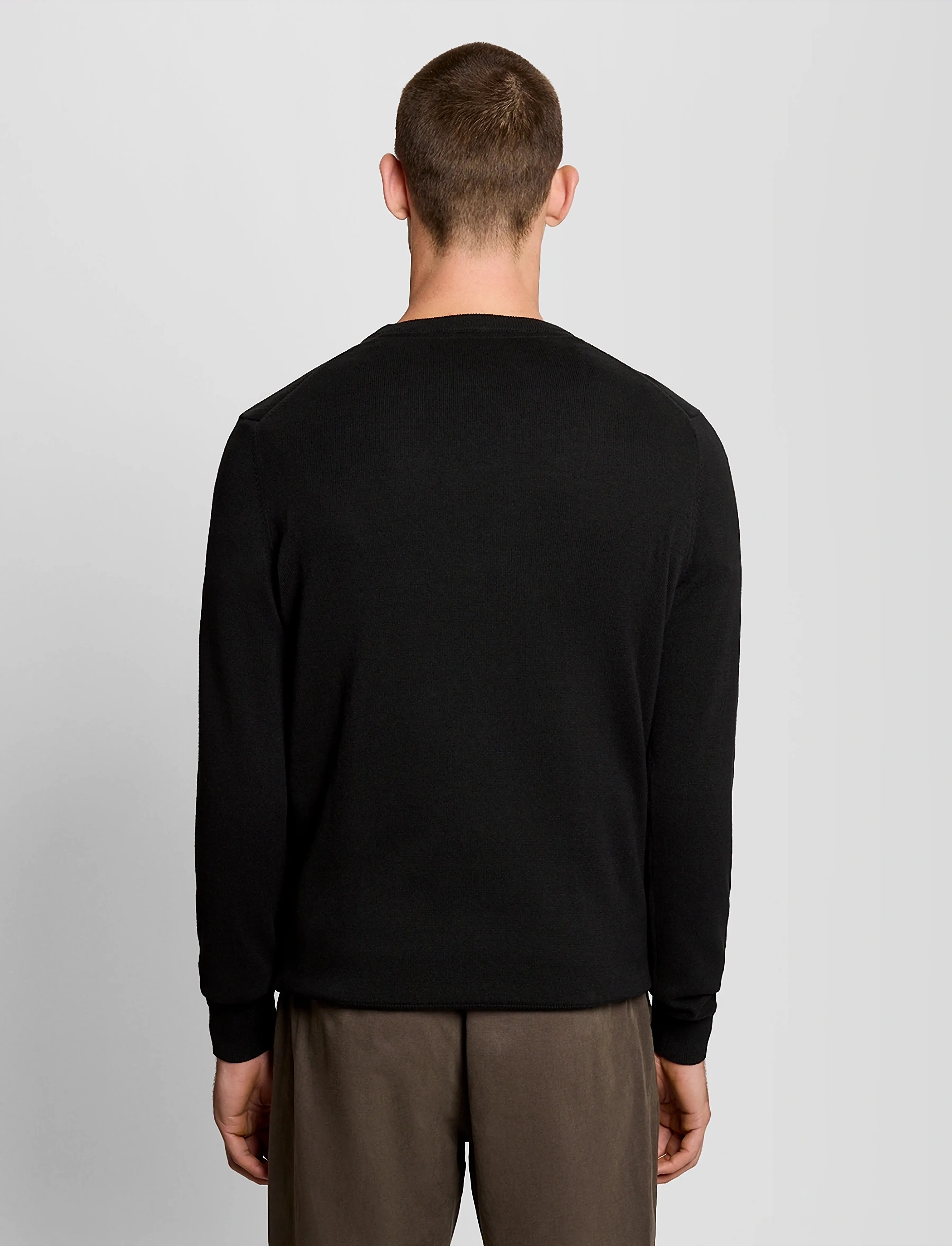 Lyle & Scott - Cotton Crew Neck Jumper - round necks - z865 jet black - 3