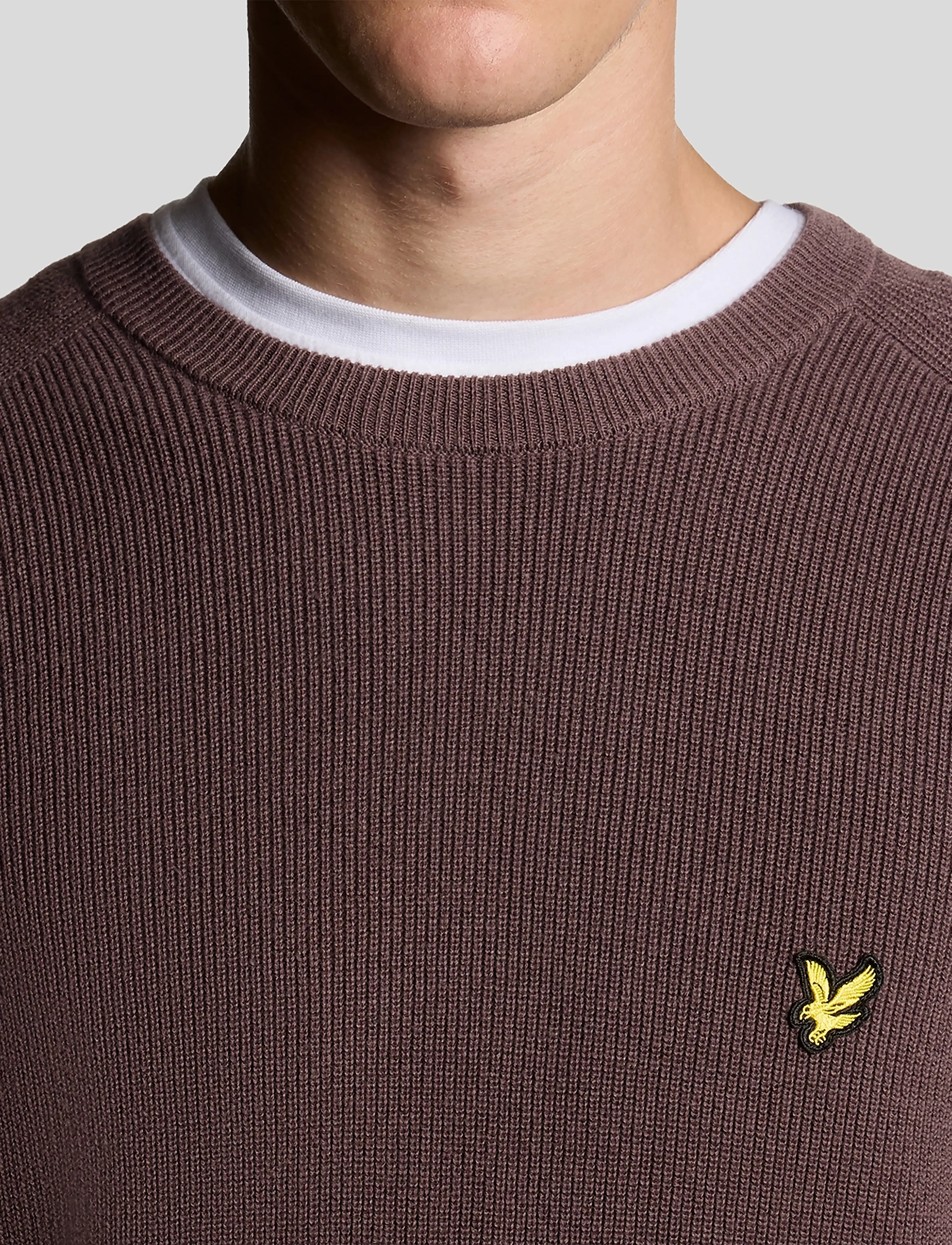 Lyle & Scott - Engineered Rib Crew Neck - kudumid - x863 espresso - 4