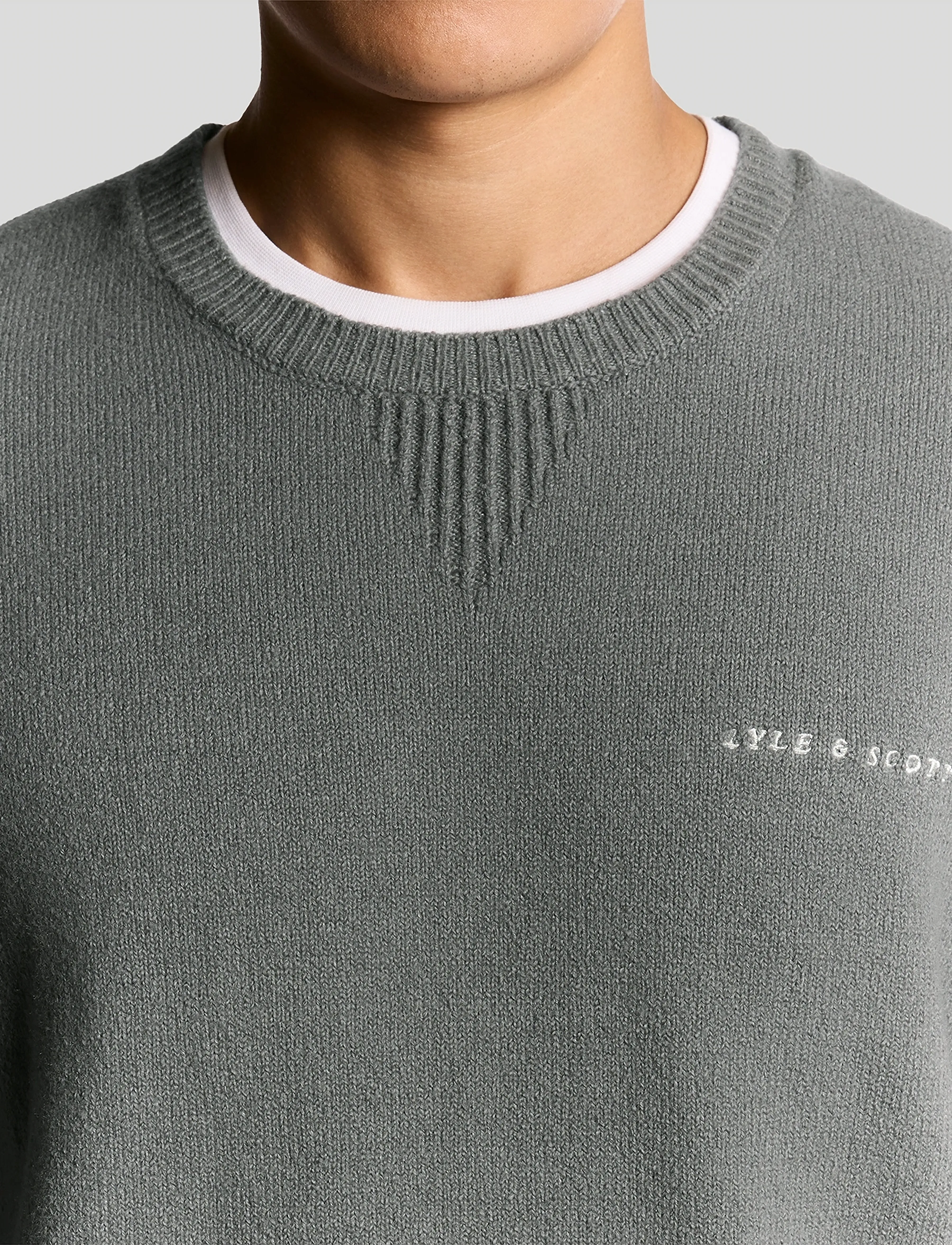 Lyle & Scott - Script Knitted Crew Neck - strickmode - t28 mid grey marl - 5