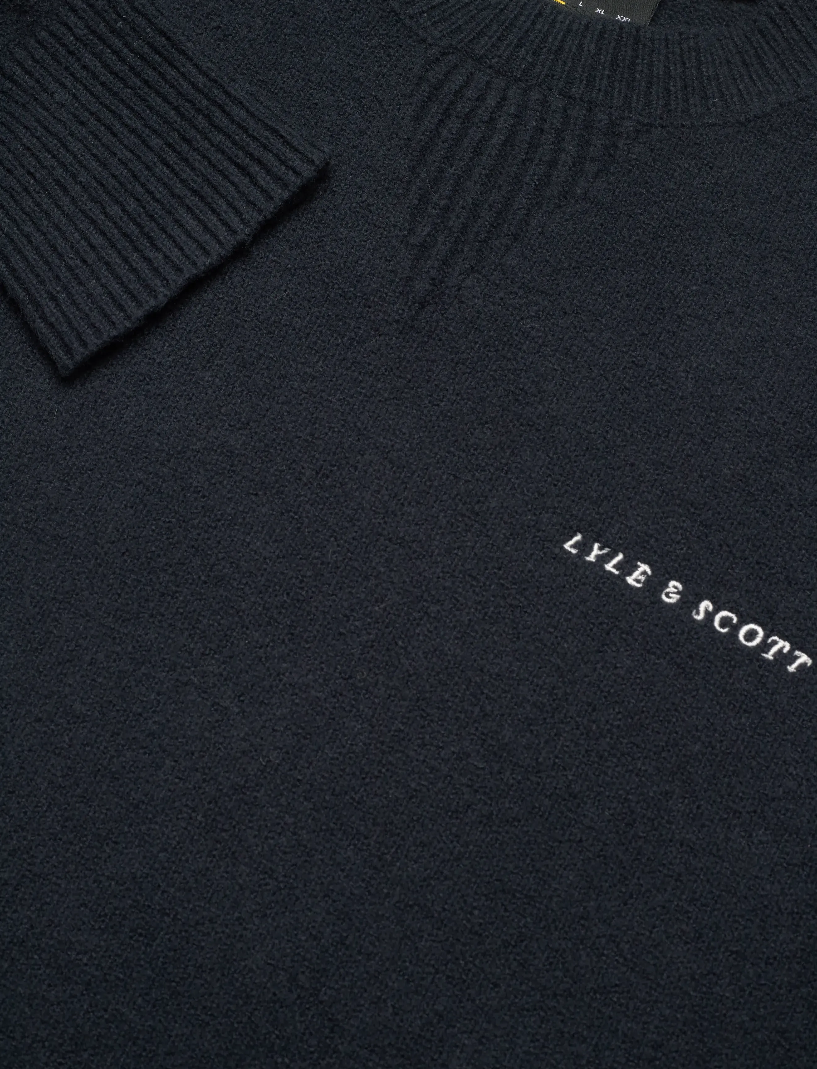 Lyle & Scott - Script Knitted Crew Neck - round necks - z271 dark navy - 2
