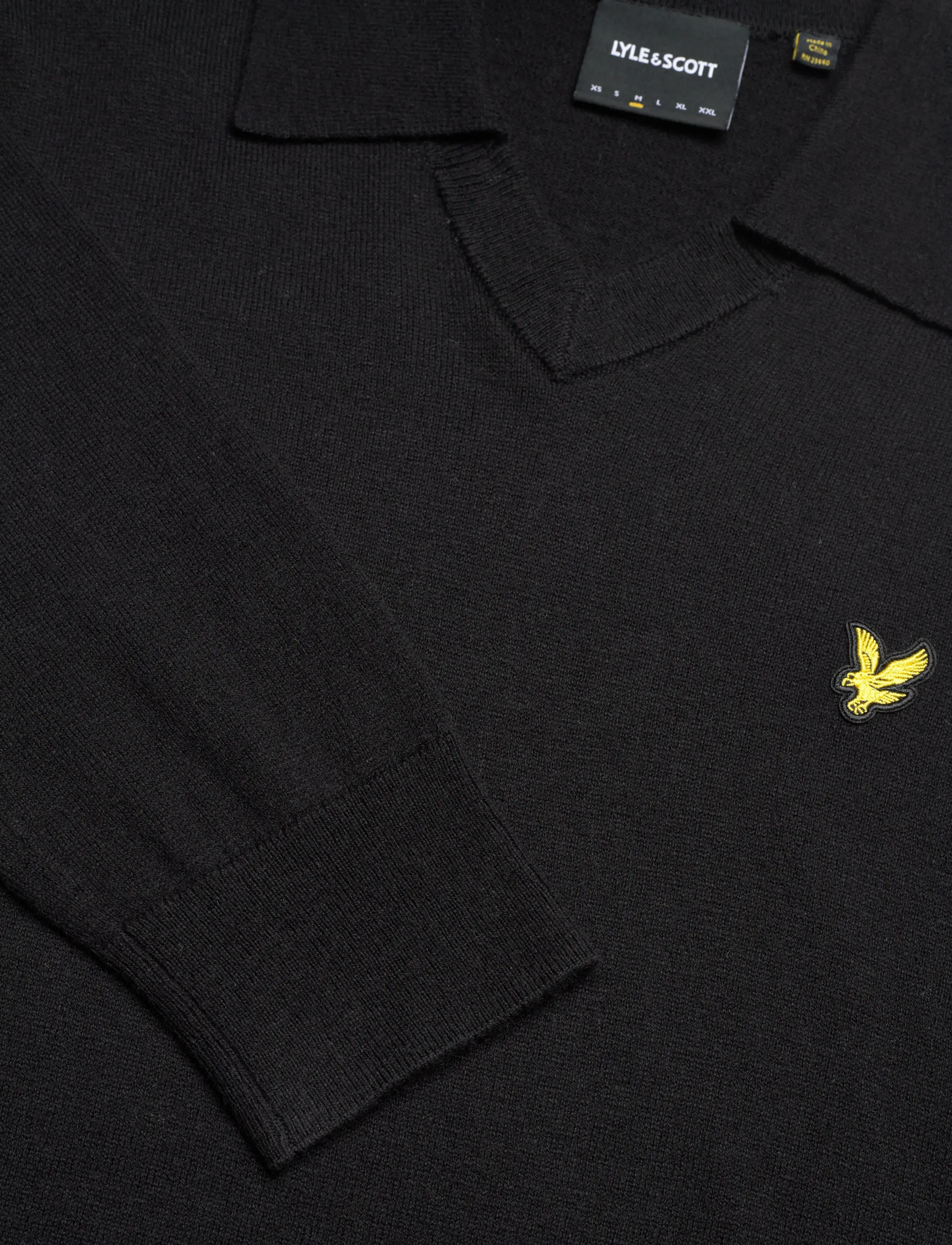 Lyle & Scott - Cotton Merino Football Collar Jumper - polos en tricot à manches longues - z865 jet black - 2