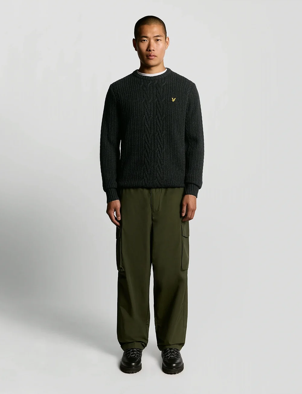 Lyle & Scott - Ribbed Cable Knit Jumper - round necks - w155 jet black marl - 4