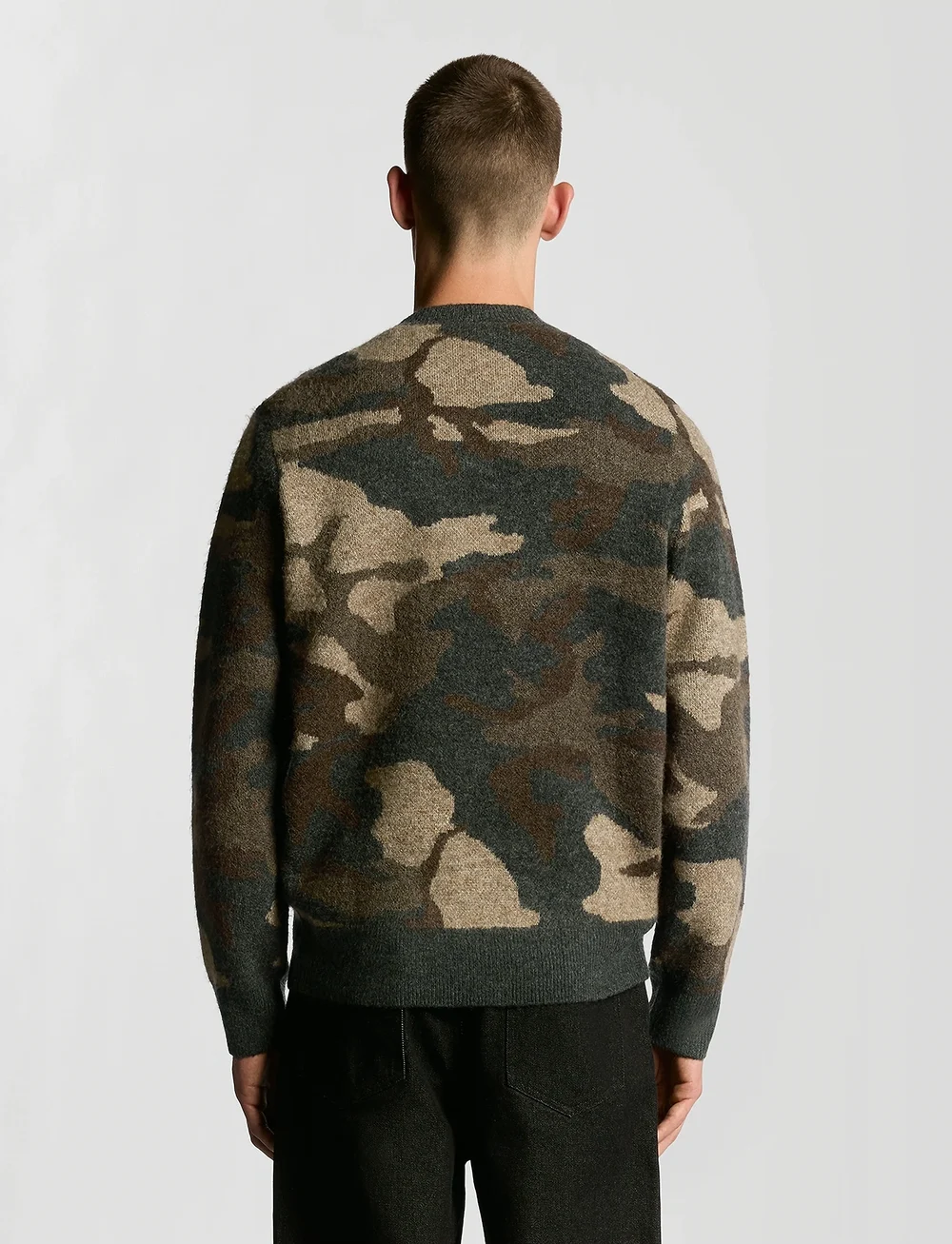 Lyle & Scott - Brushed Camouflage Crew Neck Jumper - rundhalsad - x077 black steel - 3
