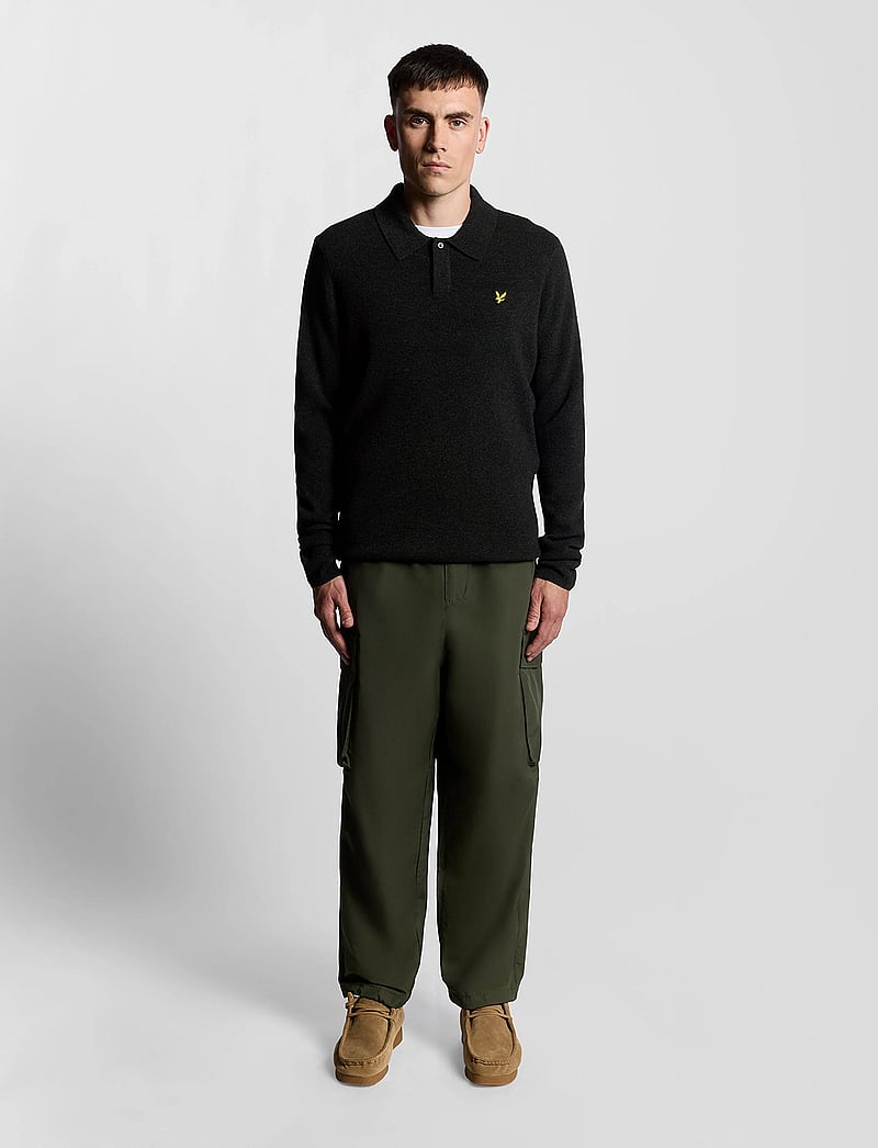 Lyle & Scott - Lambswool Blend Rugby Jumper - gestrickte polohemden - jet black marl - 4