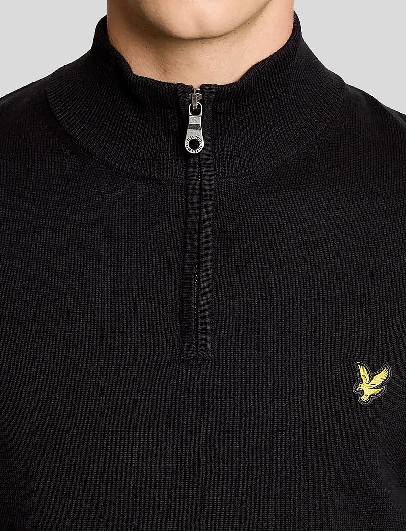 Lyle & Scott - Cotton Quarter Zip Jumper - collegepaidat - z865 jet black - 4