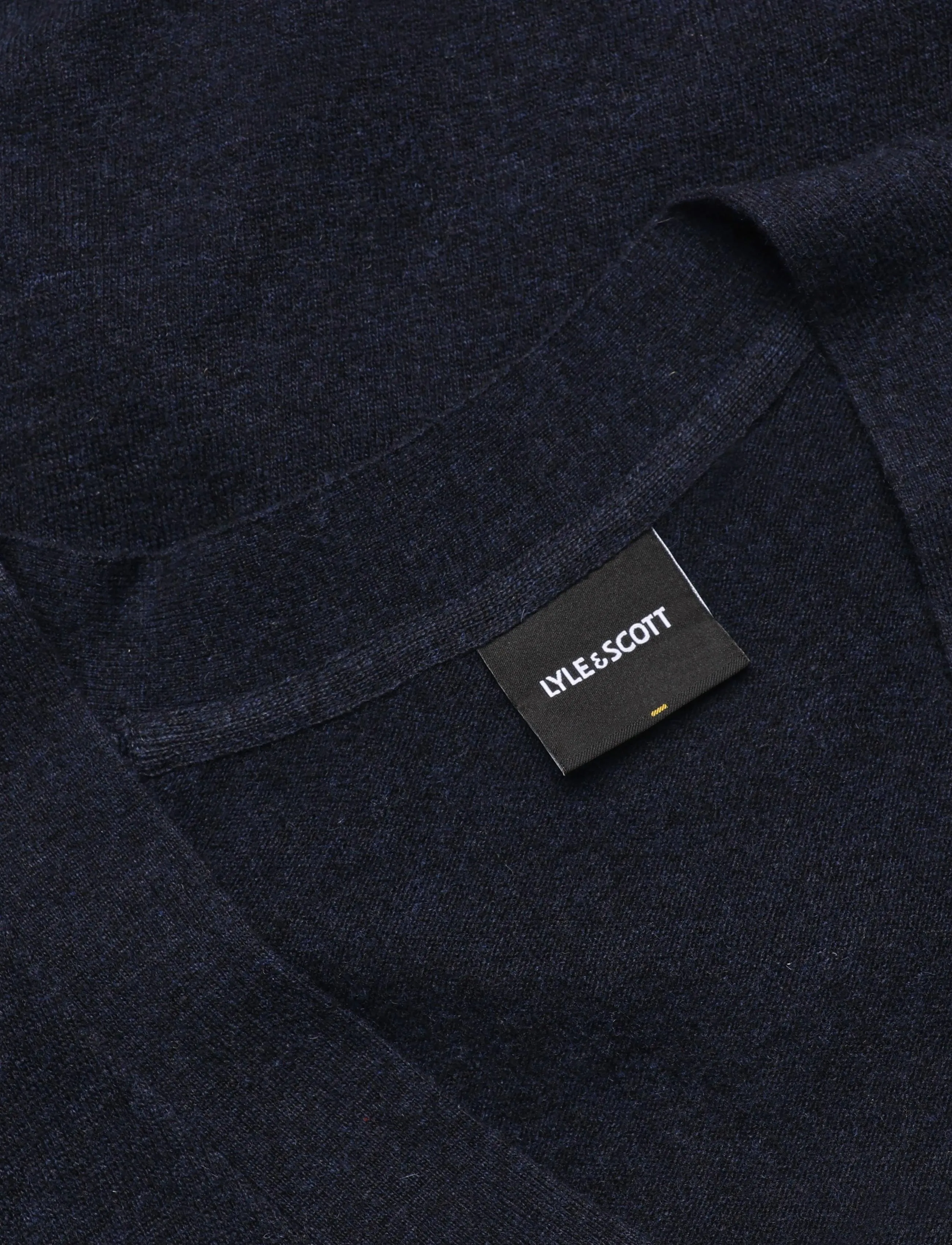 Lyle & Scott - Lambswool Blend V Neck Cardigan - strickjacken - dark navy marl - 2