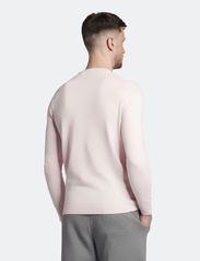 Lyle & Scott - Cotton Merino Crew Jumper - basic knitwear - light pink - 4
